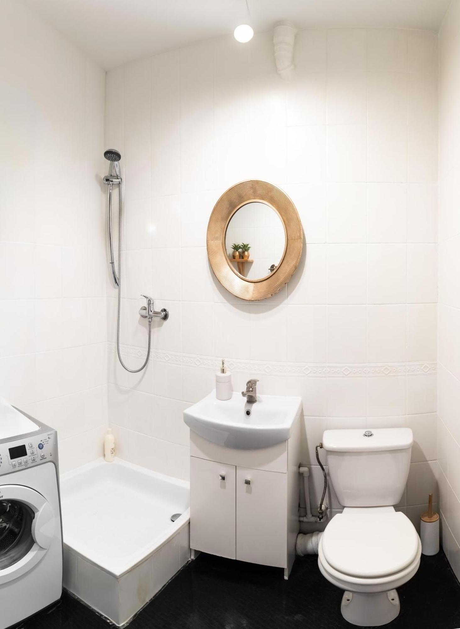 Piotrapartments - Daleka Cozy Train&Airport Apartment Warsaw Exterior photo
